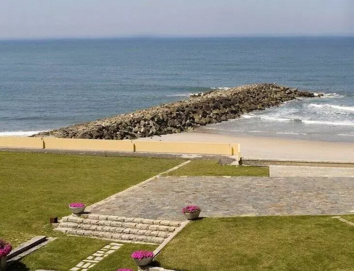 Axis Ofir Beach Resort