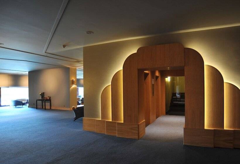 هتل Axis Vermar Conference & Beach