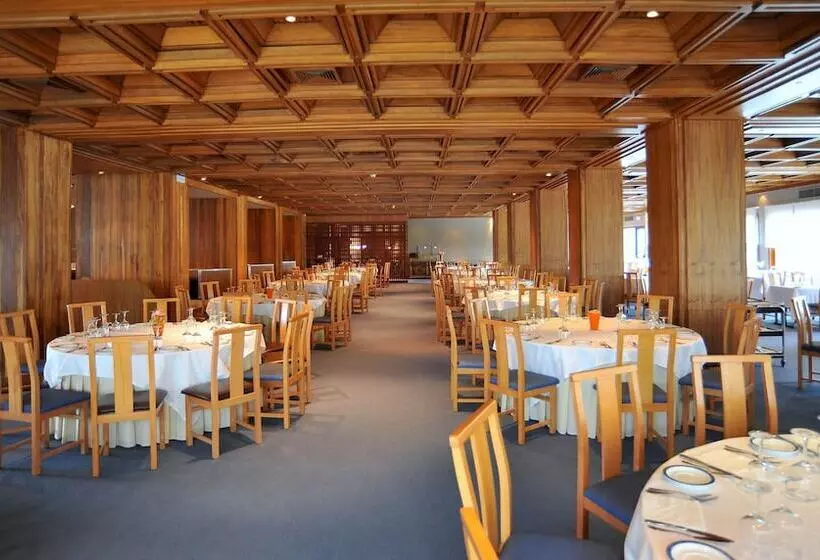 בית מלון כפרי Axis Vermar Conference & Beach