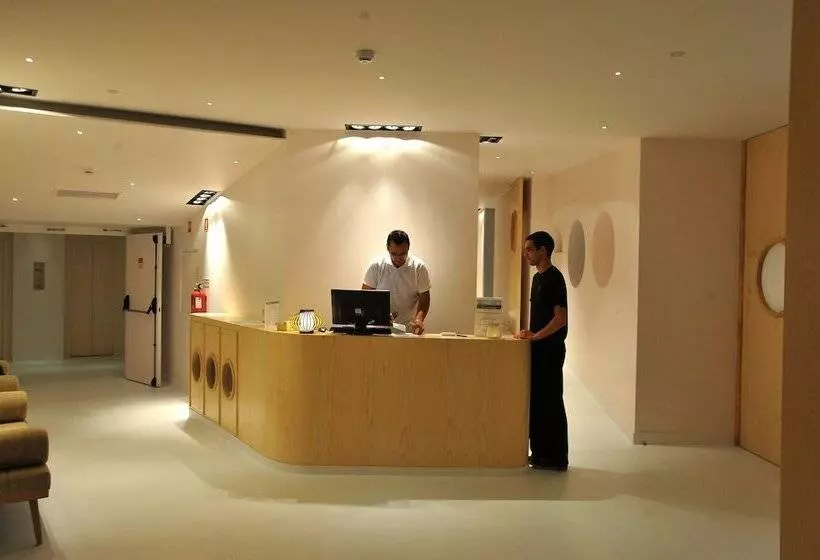 בית מלון כפרי Axis Vermar Conference & Beach