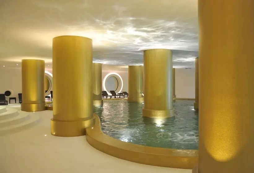 בית מלון כפרי Axis Vermar Conference & Beach