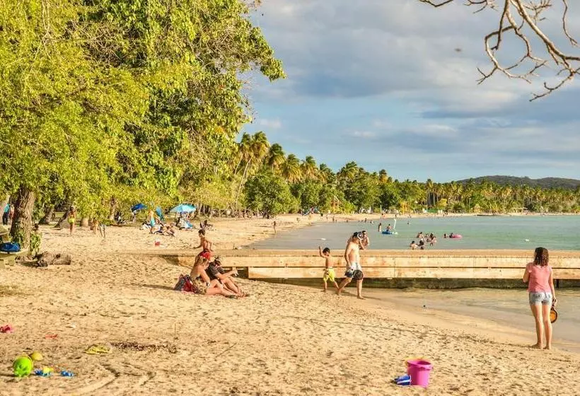 هتل Parador Boquemar