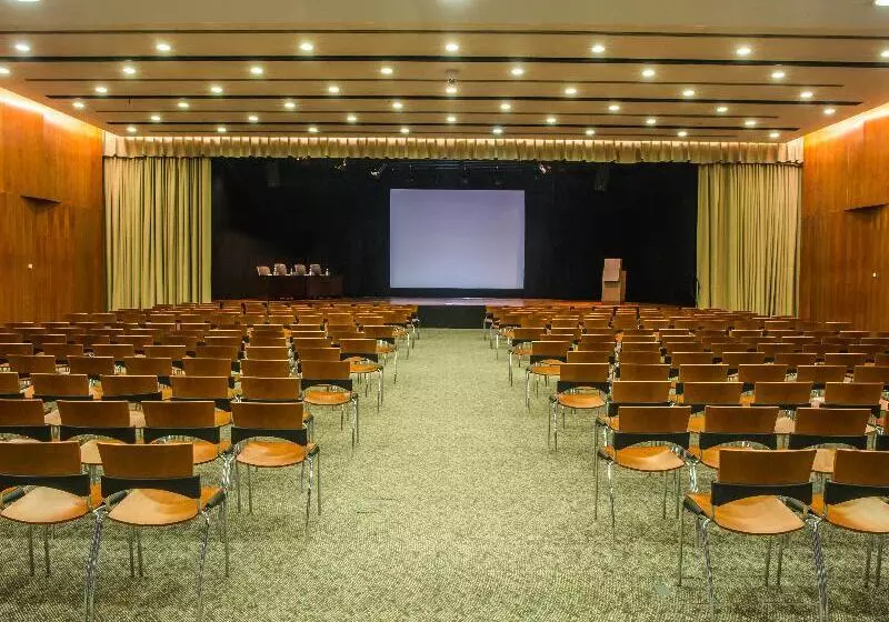 Porto Palácio Hotel By The Editory