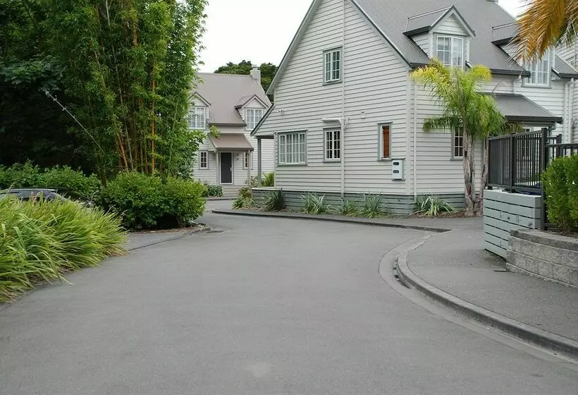 호텔 Russell Cottages