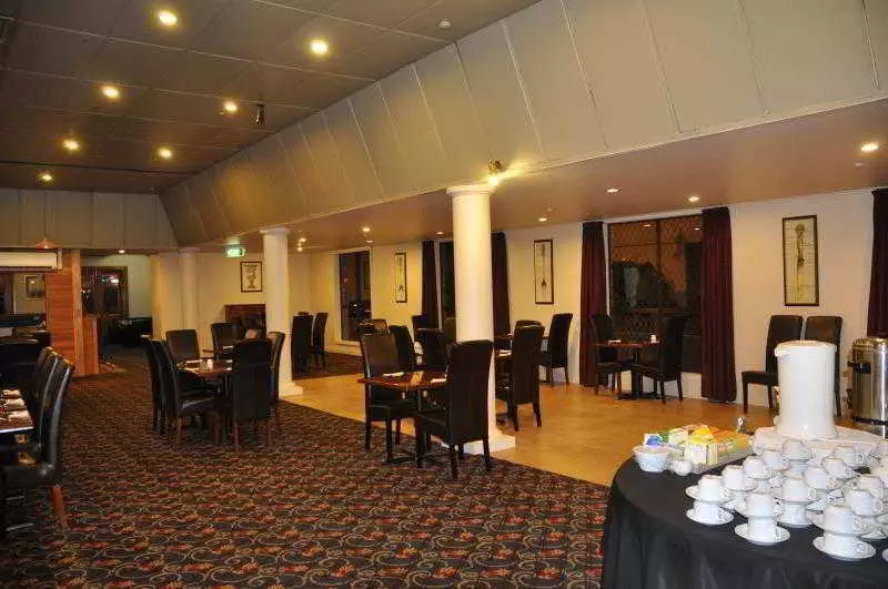 The Victoria Hotel Dunedin