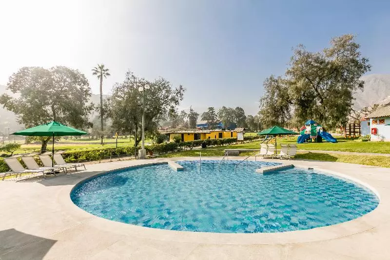 فندق Decameron El Pueblo