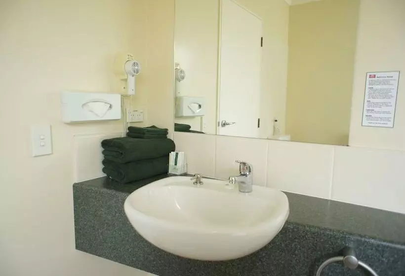 מוטל Bk S Egmont Motor Lodge