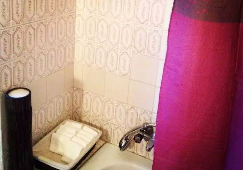 اقامتگاه V Dinastia