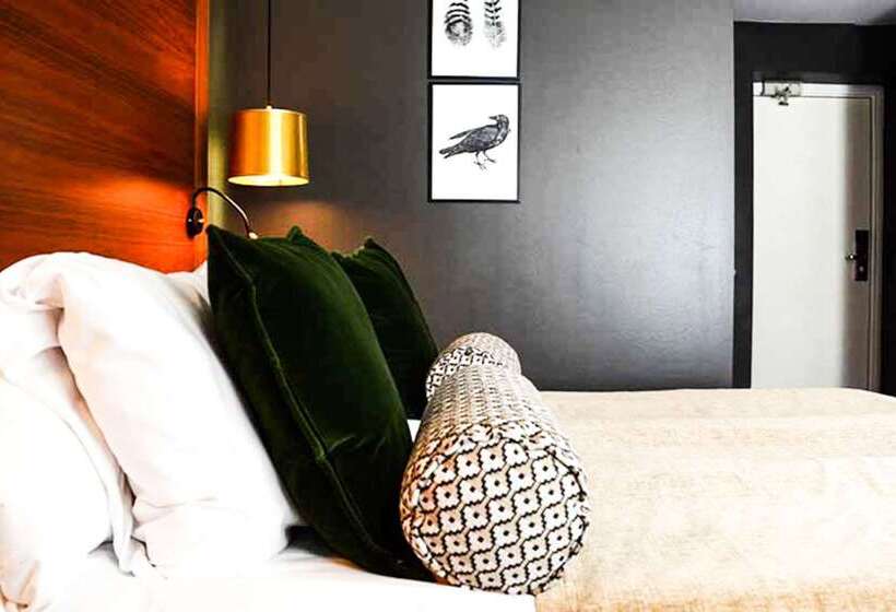 Clarion Collection Hotel Temperance