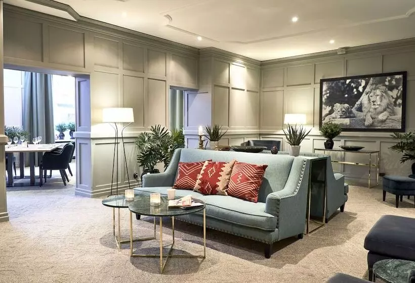 Clarion Collection Hotel Temperance