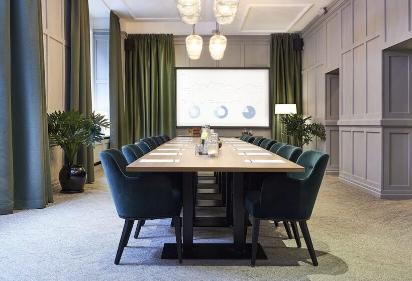 Clarion Collection Hotel Temperance