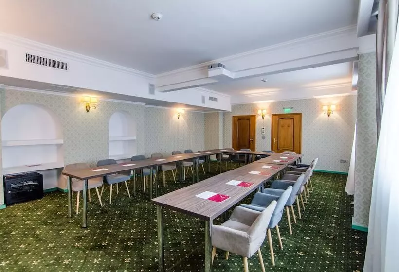 هتل Lido By Phoenicia