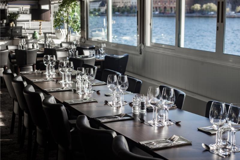 هتل Mälardrottningen Yacht