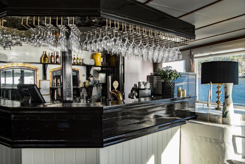 هتل Mälardrottningen Yacht