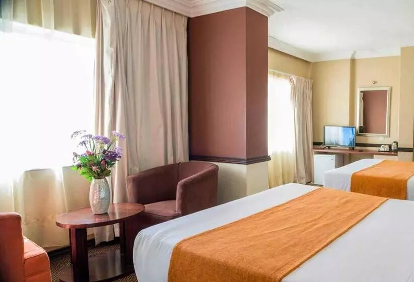 هتل New Ambassador