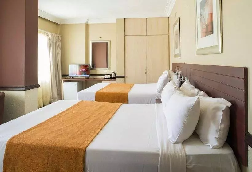 هتل New Ambassador