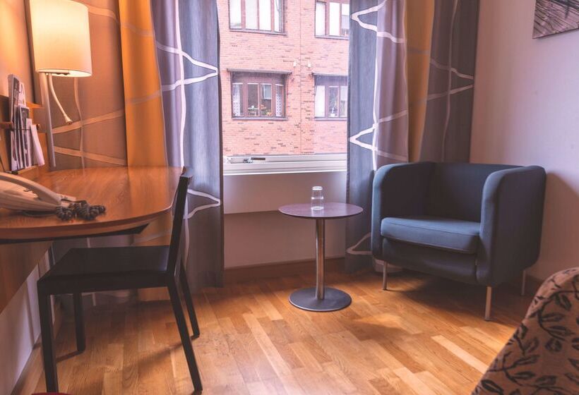 هتل Scandic Hallandia