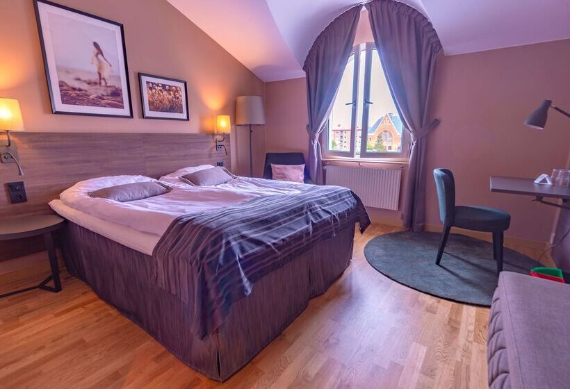 هتل Scandic Hallandia