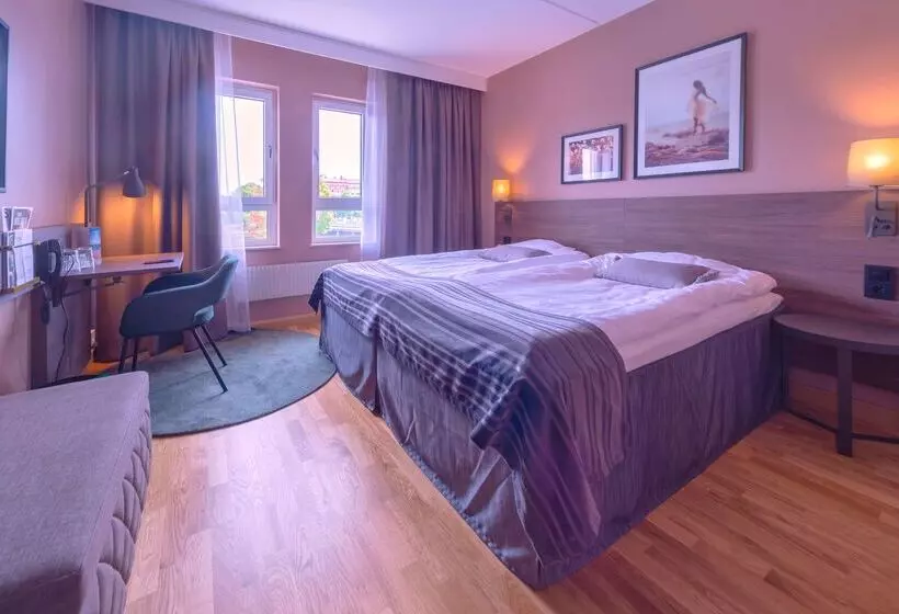 فندق Scandic Hallandia