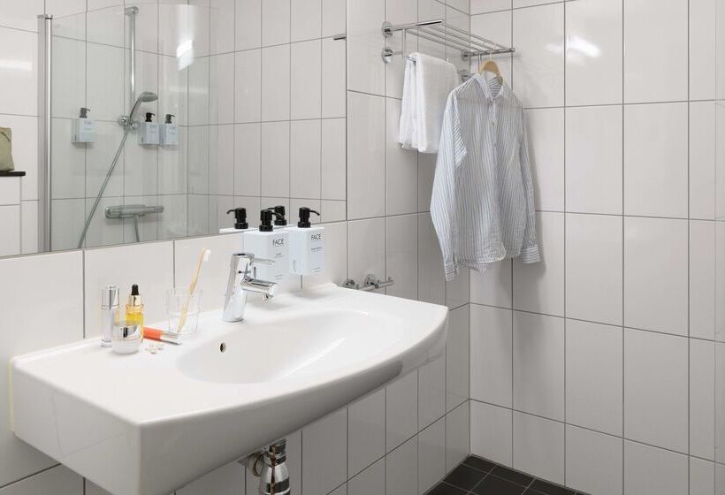 هتل Scandic Helsingborg Nord