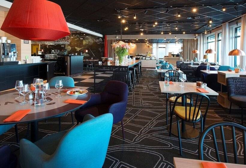 هتل Scandic Orebro Vast
