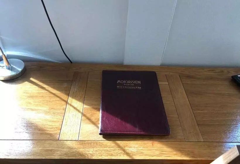 モーテル Motoristen