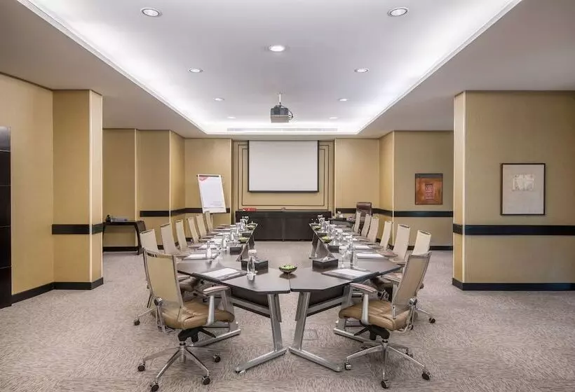 Hotel Crowne Plaza Jeddah, An Ihg