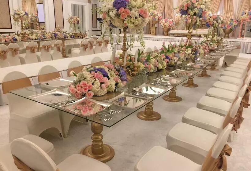 Hotel Crowne Plaza Jeddah, An Ihg