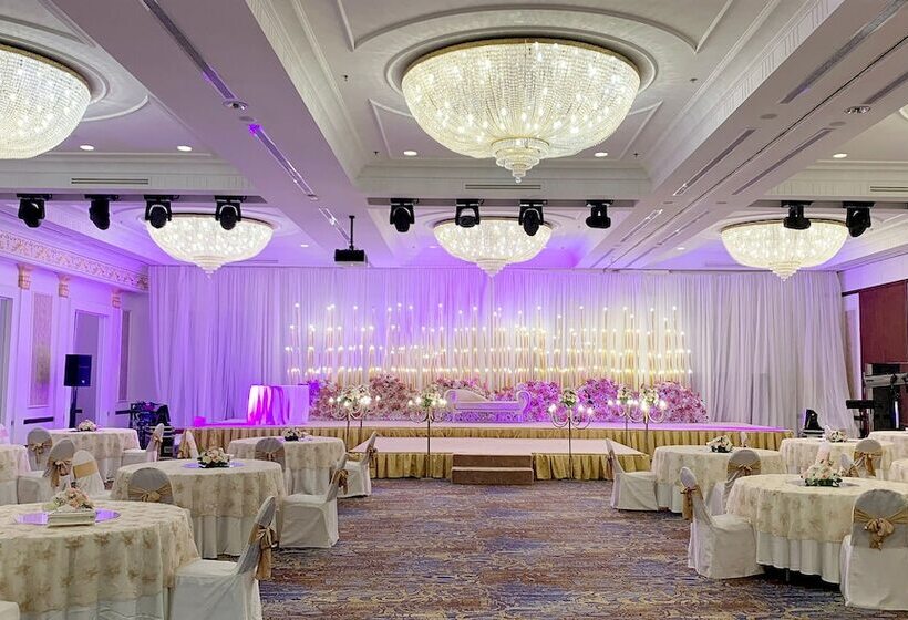 Hotel Crowne Plaza Jeddah, An Ihg