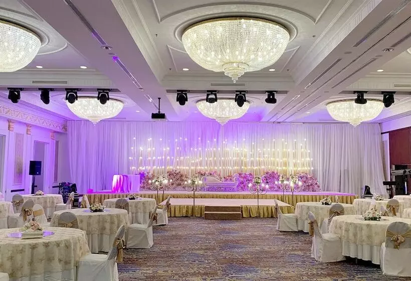 Hotel Crowne Plaza Jeddah, An Ihg