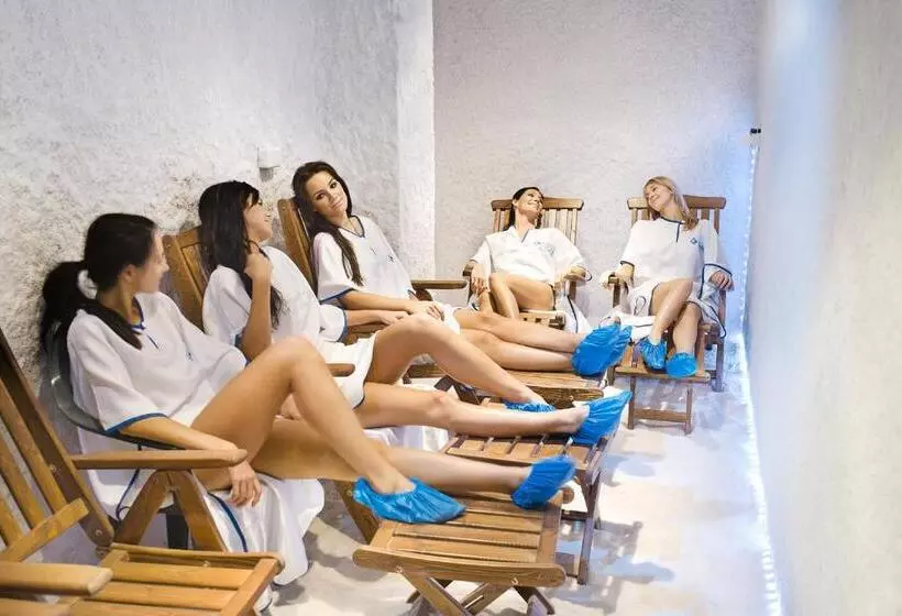 酒店 & Hostel Tallukka