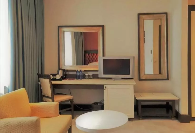 هتل Intourist Palace Batumi