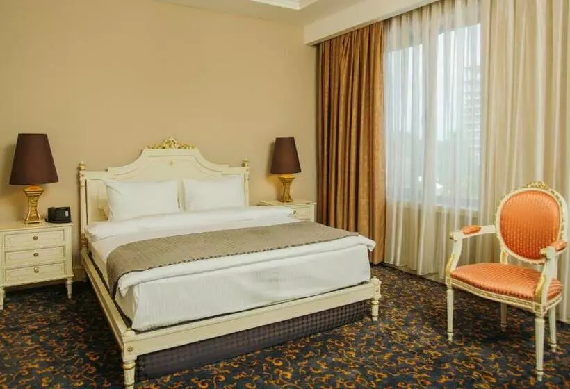 هتل Intourist Palace Batumi