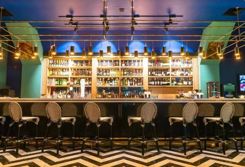 هتل Intourist Palace Batumi