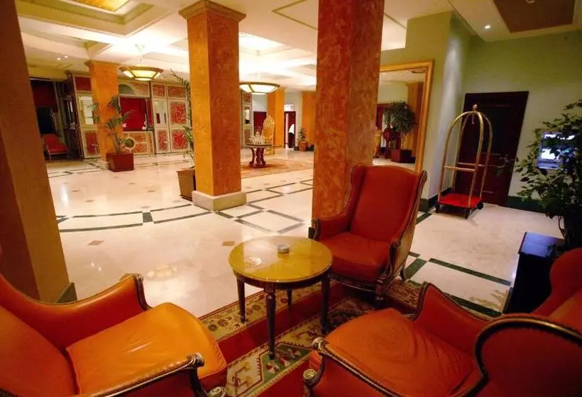 هتل Intourist Palace Batumi