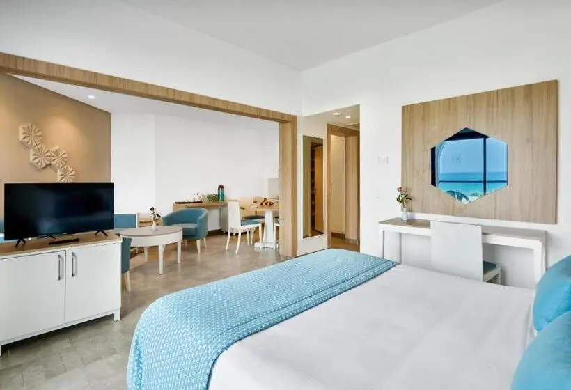 هتل Nozha Beach Resort & Spa