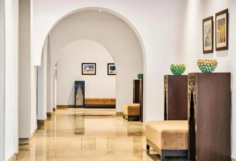 هتل Nozha Beach Resort & Spa