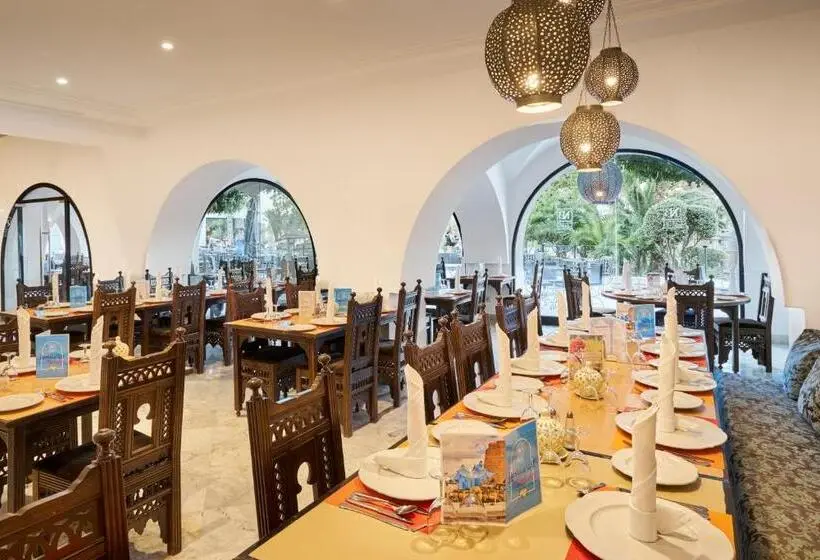 هتل Nozha Beach Resort & Spa