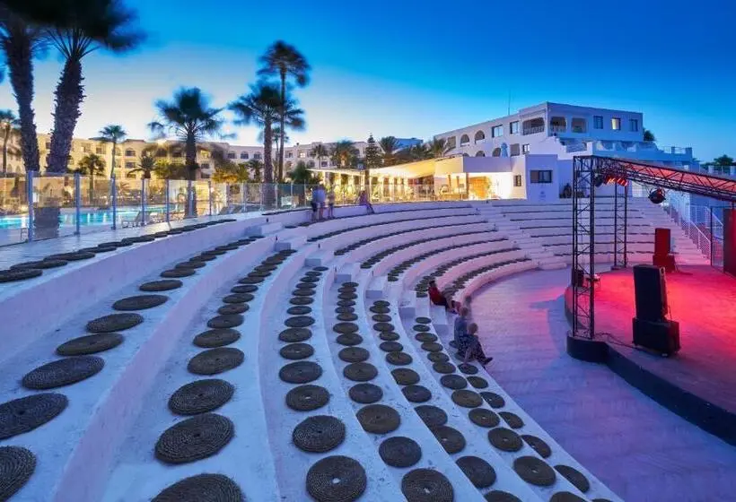 هتل Nozha Beach Resort & Spa