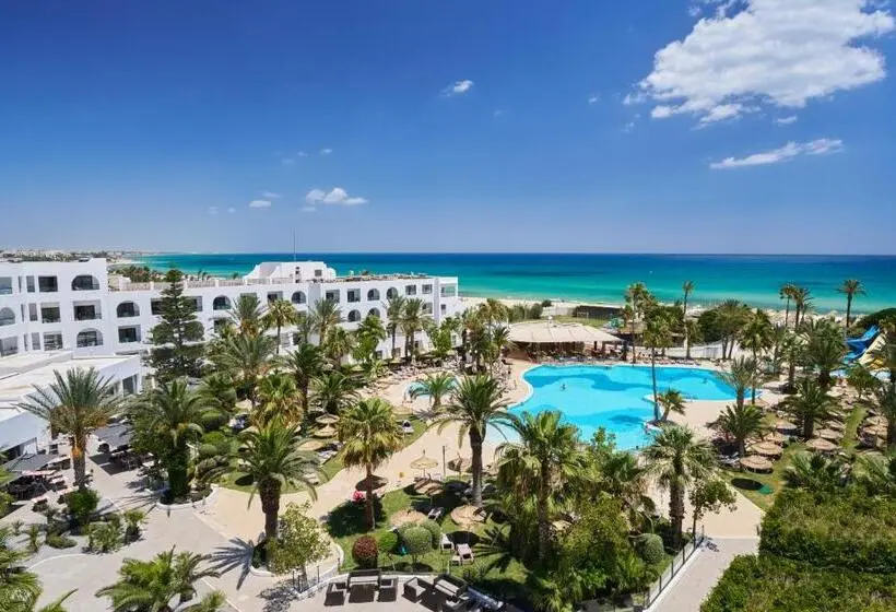 هتل Nozha Beach Resort & Spa