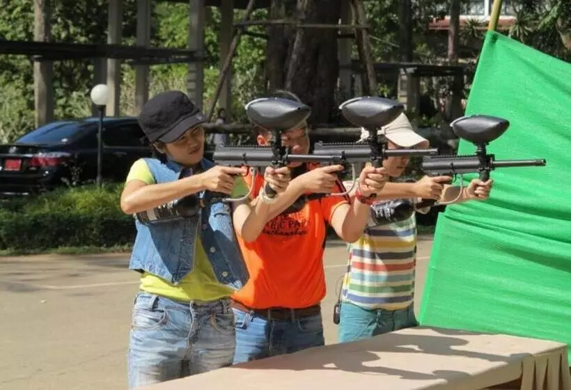 호텔 River Kwai Village