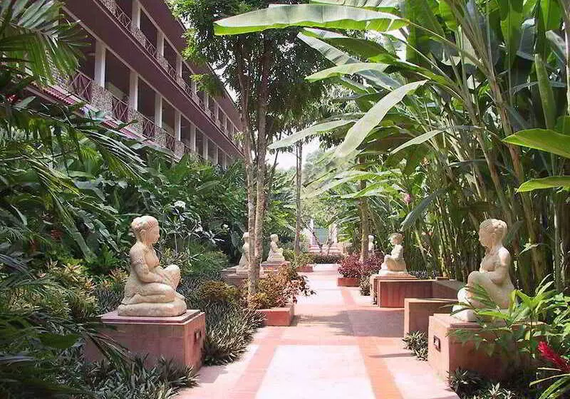 호텔 River Kwai Village