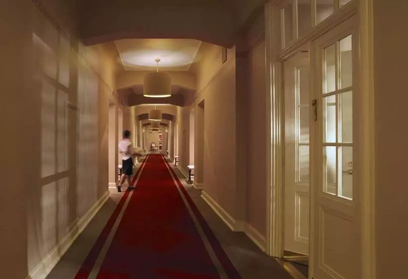 בית מלון כפרי Rocco Forte Astoria