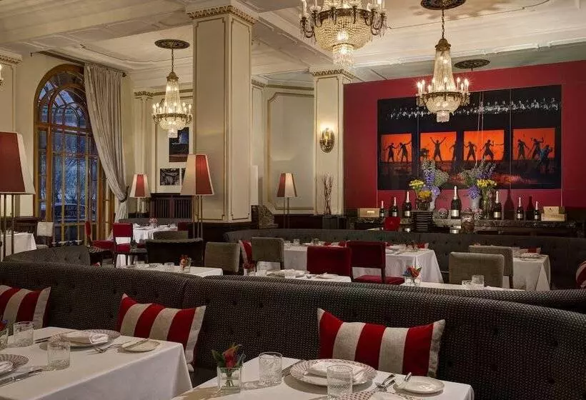 בית מלון כפרי Rocco Forte Astoria