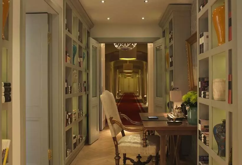 בית מלון כפרי Rocco Forte Astoria