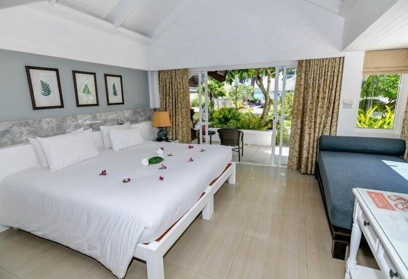 فندق Thavorn Beach Village Resort & Spa Phuket