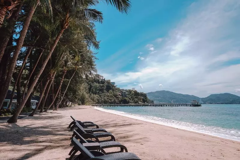 Hotel Thavorn Beach Village Resort & Spa Phuket