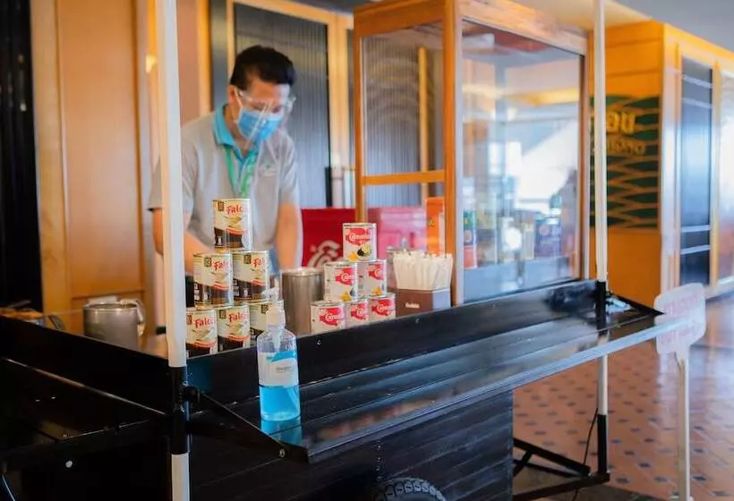 Hotel The Royal River