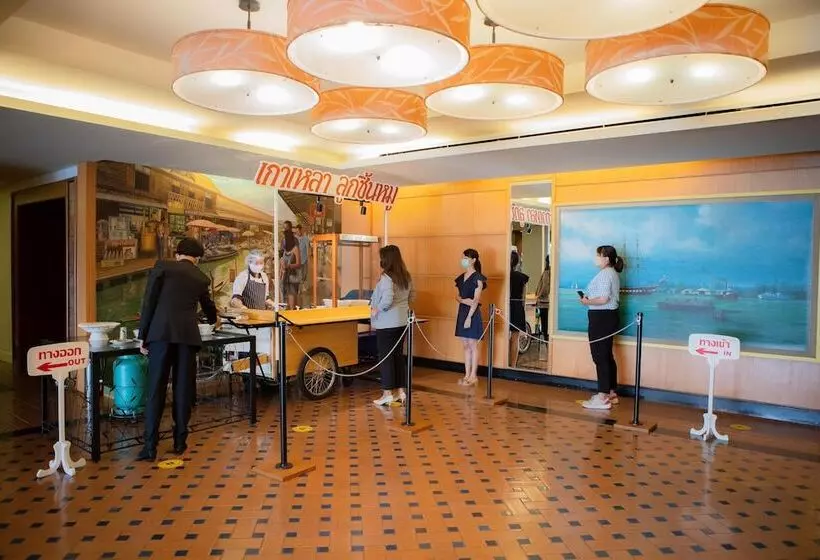 Hotel The Royal River