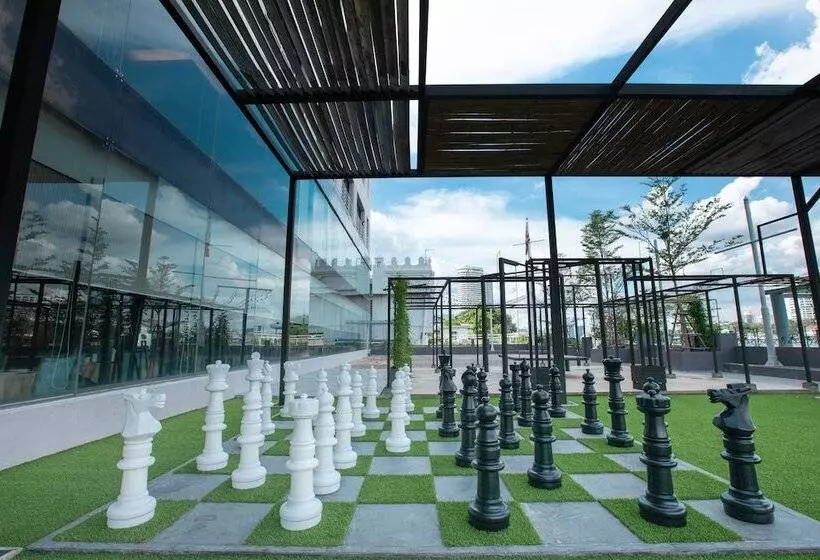 Hotel The Royal River